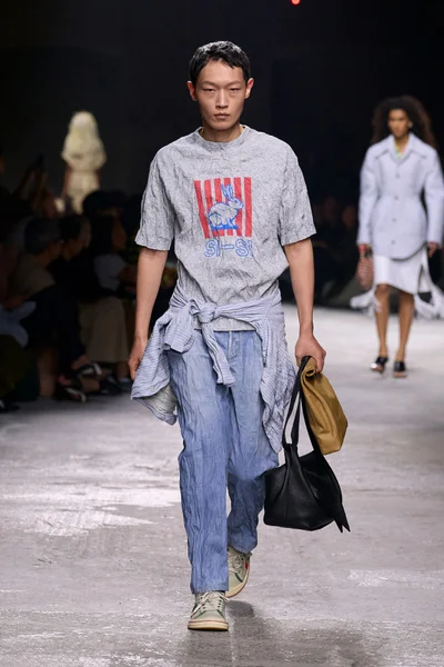 Look 27